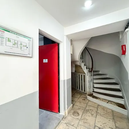 11 - Champs-elysees *