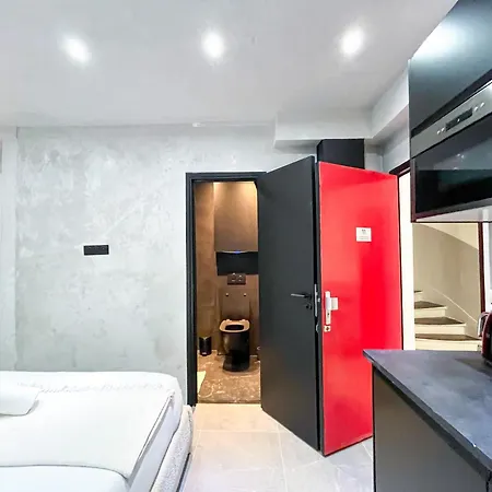 11 - Champs-elysees Apartment *