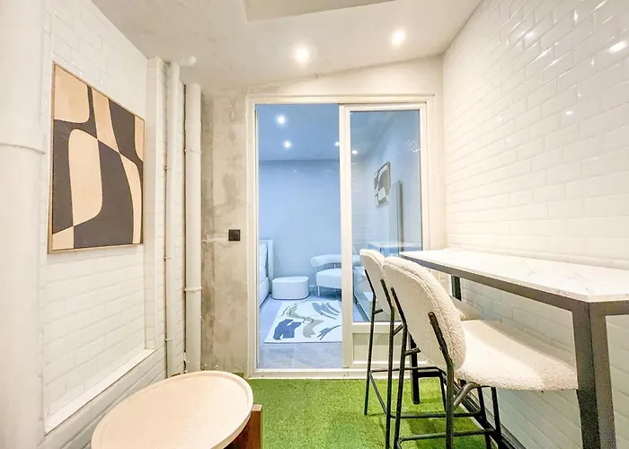 Apartment 11 - Champs-elysees Paris