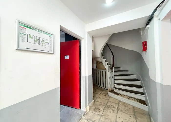 11 - Champs-elysees *