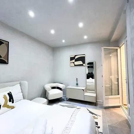 11 - Champs-elysees Paryż